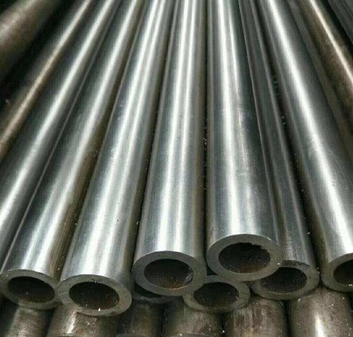 精拔無(wú)縫鋼管.jpg 精拔無(wú)縫鋼管.jpg